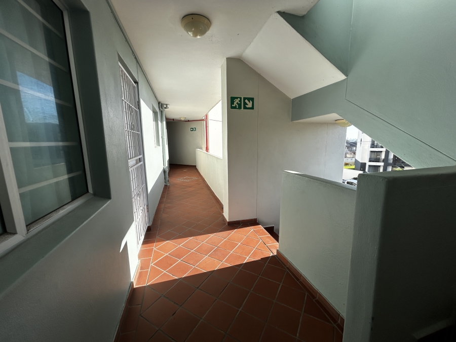 2 Bedroom Property for Sale in Beachfront Western Cape